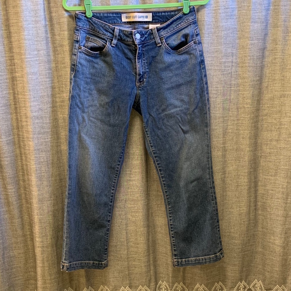 Gap Bootcut Capri
